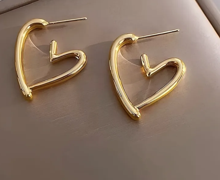 Irregular Heart Shape 18kt Gold Plated Earrings