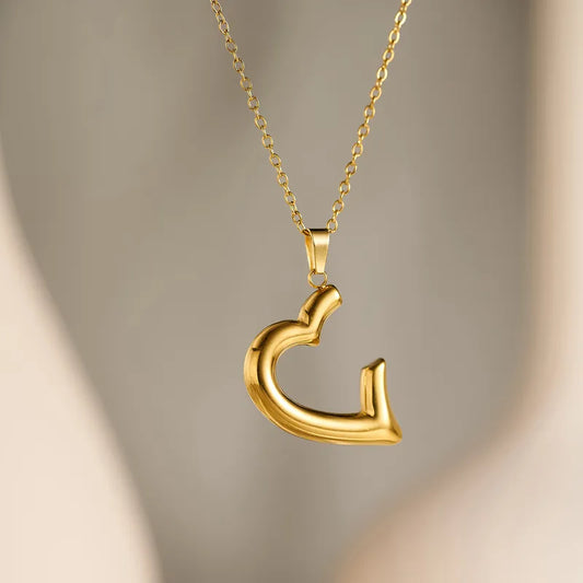 Irregular Heart Shape 18kt Gold Plated Cable Chain Pendant Necklace